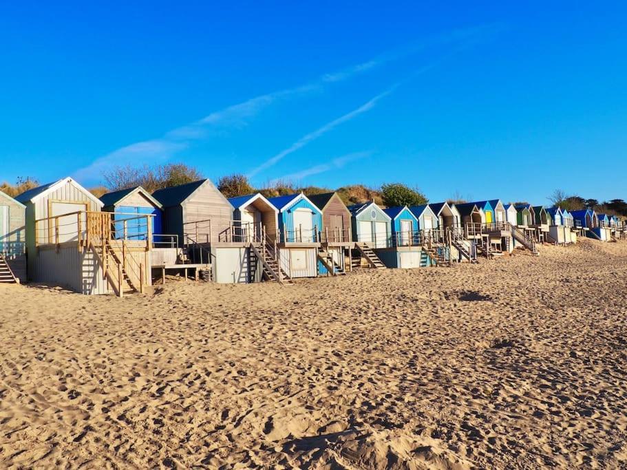 Beach Front Apartment Pwllheli Eksteriør bilde